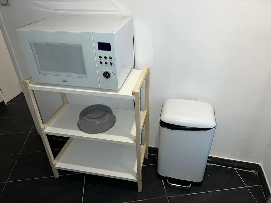 Apartment Grand Appartement Climatise Et Fonctionnel Marseille